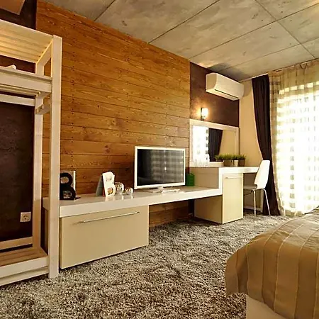 Seasons Glavatarski Hotel 3*